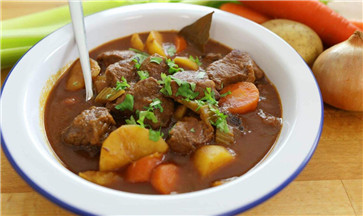 燉牛肉放什么調(diào)料最好